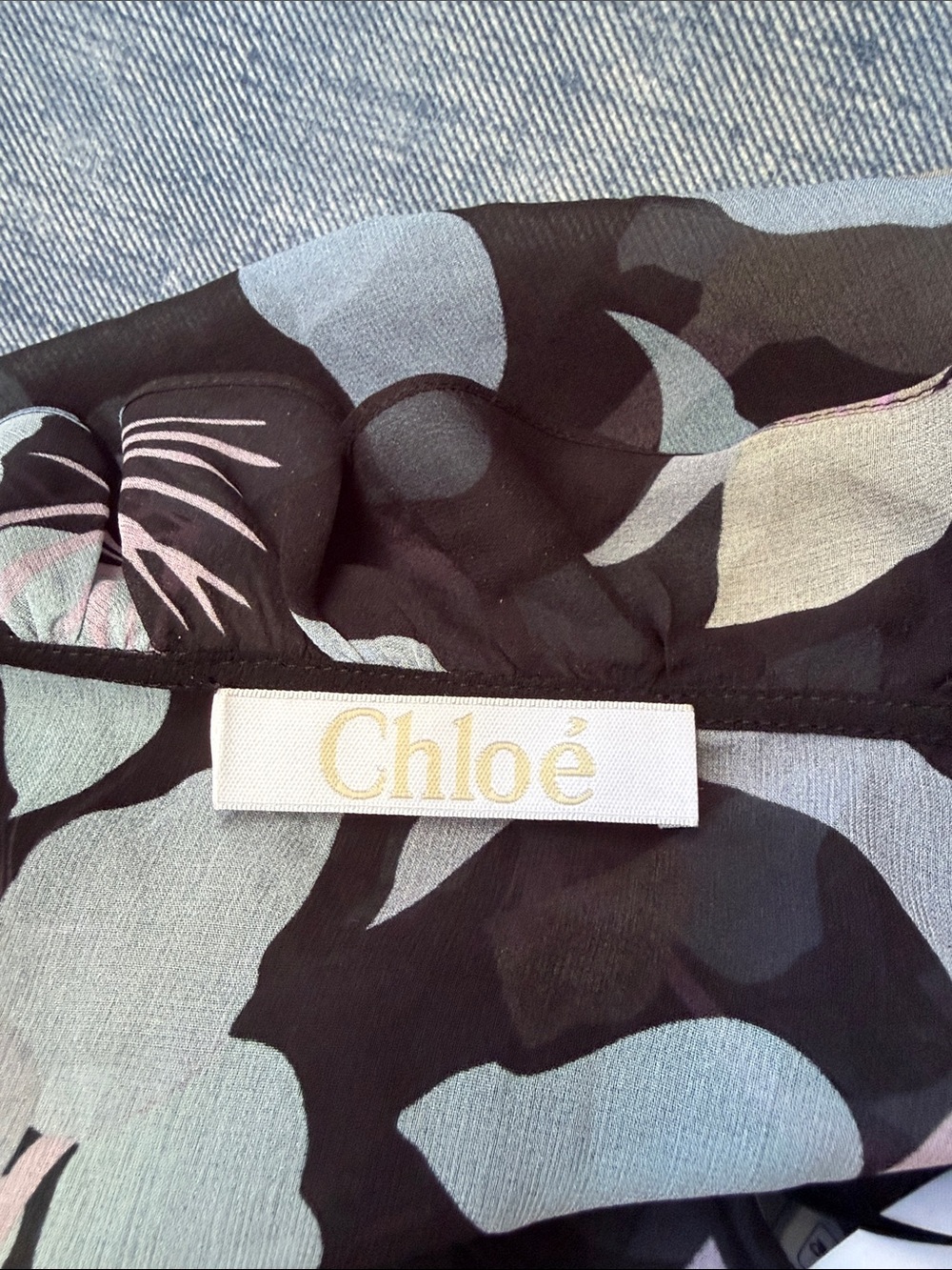 Chloë Ruffled Sheer Top Size 36 - Picture 4 of 6